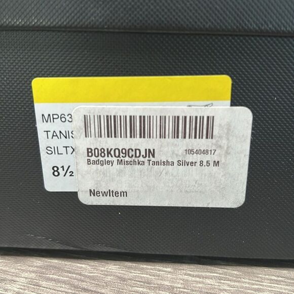 Badgley Mischka Tanisha Block Heel Sandal heels shoes - Picture 10 of 10